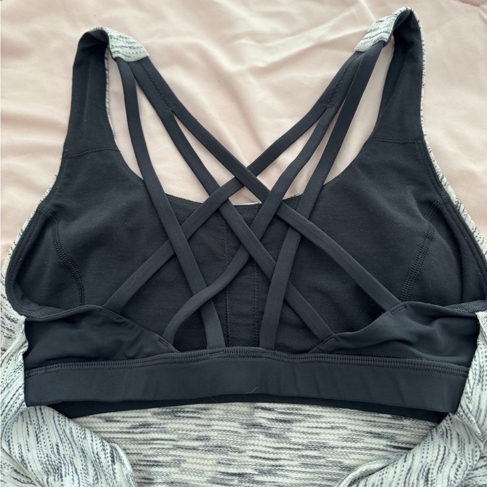 Lululemon Tank - Picture 2 of 6